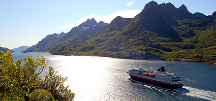 RESA MED HURTIGRUTEN